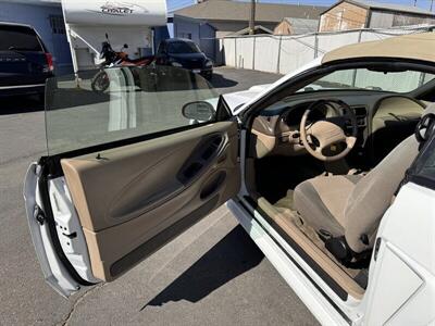 2004 Ford Mustang Deluxe   - Photo 10 - Roy, UT 84067