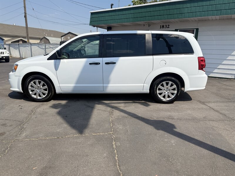 2019 Dodge Grand Caravan SE - Photo 8 - Roy, UT 84067