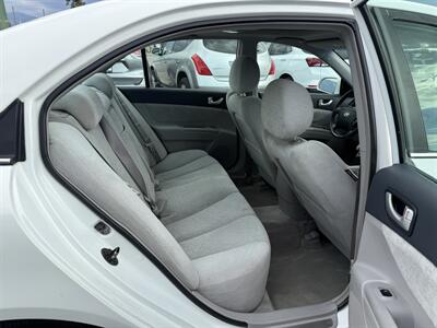 2006 Hyundai SONATA GLS V6   - Photo 10 - Roy, UT 84067
