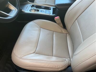 2021 Ford Explorer Limited - Photo 3 - San Carlos, CA 94070