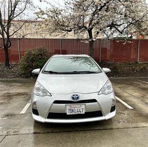 2013 Toyota Prius c One   - Photo 4 - San Carlos, CA 94070