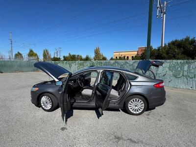 2014 Ford Fusion Hybrid S   - Photo 13 - San Carlos, CA 94070