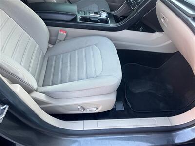 2019 Ford Fusion Hybrid SE   - Photo 11 - San Carlos, CA 94070