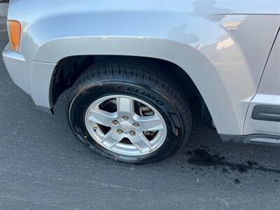 2006 Jeep Grand Cherokee Laredo - Photo 12 - San Carlos, CA 94070