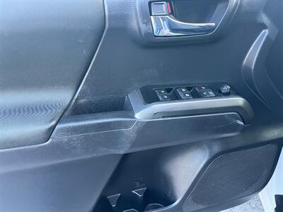 2023 Toyota Tacoma SR5 V6 4 x 4 - Photo 26 - San Carlos, CA 94070