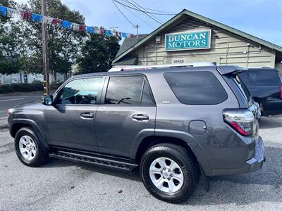 2016 Toyota 4Runner SR5  4 x 4 - Photo 6 - San Carlos, CA 94070