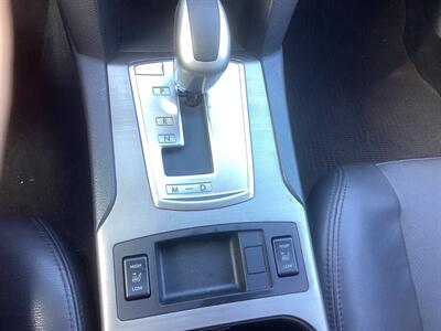 2010 Subaru Outback 2.5i Limited   - Photo 13 - San Carlos, CA 94070