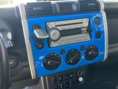 2007 Toyota FJ Cruiser 4dr SUV   - Photo 5 - San Carlos, CA 94070