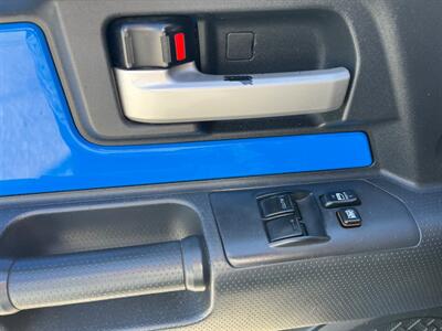 2007 Toyota FJ Cruiser 4dr SUV   - Photo 20 - San Carlos, CA 94070