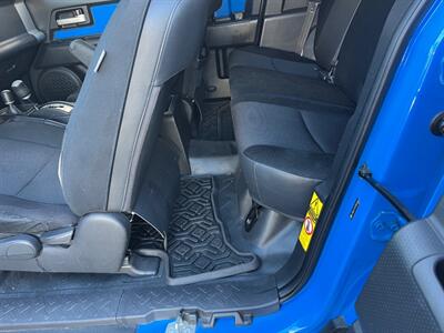 2007 Toyota FJ Cruiser 4dr SUV   - Photo 26 - San Carlos, CA 94070