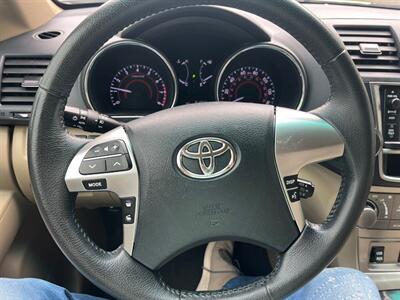 2013 Toyota Highlander SE awd - Photo 15 - San Carlos, CA 94070