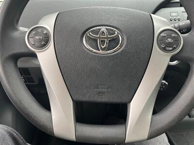 2010 Toyota Prius II  2 - Photo 11 - San Carlos, CA 94070