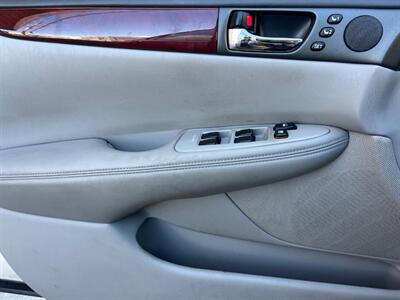 2004 Lexus ES 330 - Photo 12 - San Carlos, CA 94070