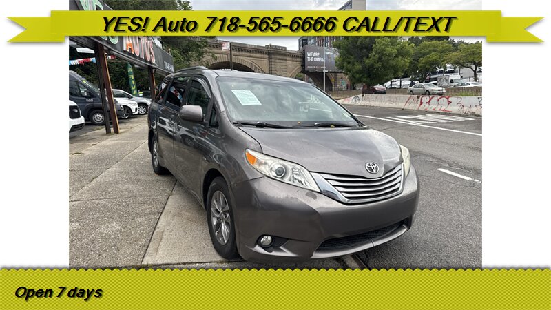 2017 Toyota Sienna XLE 7-Passenger  
