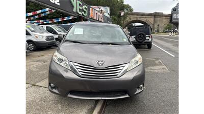 2017 Toyota Sienna XLE 7-Passenger - Photo 2 - Elmhurst, NY 11373