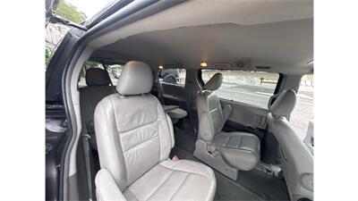 2017 Toyota Sienna XLE 7-Passenger - Photo 26 - Elmhurst, NY 11373