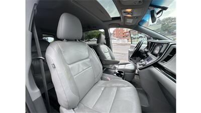 2017 Toyota Sienna XLE 7-Passenger - Photo 29 - Elmhurst, NY 11373
