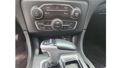 2018 Dodge Charger SXT Plus   - Photo 16 - Elmhurst, NY 11373