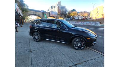 2018 Porsche Cayenne Turbo   - Photo 3 - Elmhurst, NY 11373