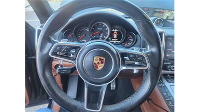 2018 Porsche Cayenne Turbo   - Photo 26 - Elmhurst, NY 11373