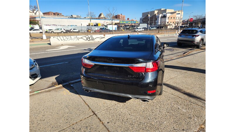 2018 Lexus ES 350 photo 2