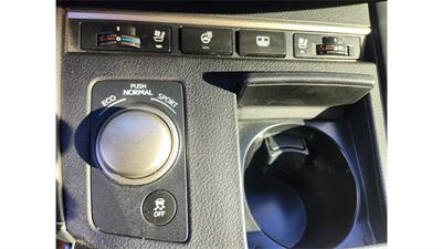 2018 Lexus ES 350   - Photo 9 - Elmhurst, NY 11373