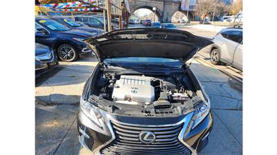 2018 Lexus ES 350   - Photo 16 - Elmhurst, NY 11373