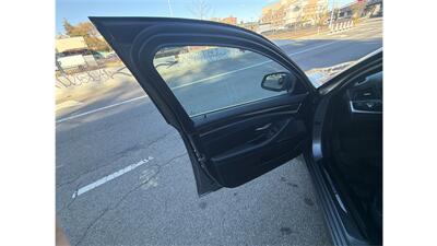 2013 BMW 528i xDrive - Photo 10 - Elmhurst, NY 11373