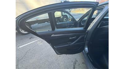 2013 BMW 528i xDrive - Photo 11 - Elmhurst, NY 11373