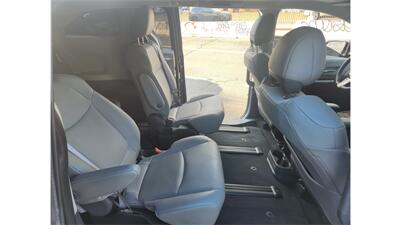 2022 Toyota Sienna XLE 7-Passenger AWD   - Photo 10 - Elmhurst, NY 11373