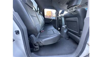 2006 Nissan Titan XE 4dr Crew Cab - Photo 20 - Elmhurst, NY 11373