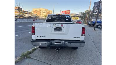 2006 Nissan Titan XE 4dr Crew Cab - Photo 6 - Elmhurst, NY 11373