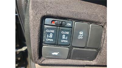 2011 Honda Odyssey EX-L   - Photo 18 - Elmhurst, NY 11373