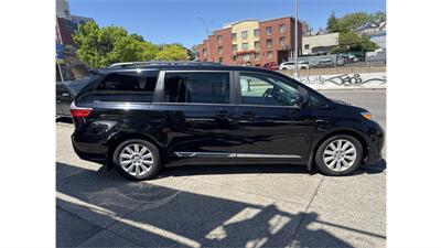 2017 Toyota Sienna LE 7-Passenger Awd - Photo 9 - Elmhurst, NY 11373