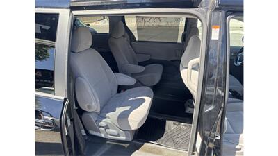 2017 Toyota Sienna LE 7-Passenger Awd - Photo 23 - Elmhurst, NY 11373