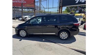 2017 Toyota Sienna LE 7-Passenger Awd - Photo 3 - Elmhurst, NY 11373