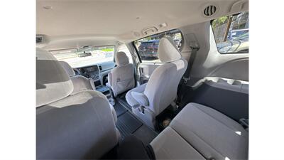 2017 Toyota Sienna LE 7-Passenger Awd - Photo 35 - Elmhurst, NY 11373