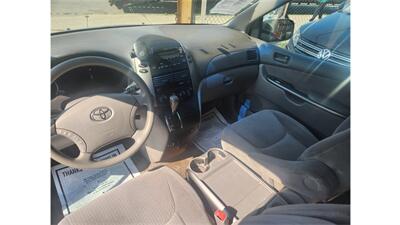 2006 Toyota Sienna LE 7 Passenger AWD  AWD - Photo 9 - Elmhurst, NY 11373