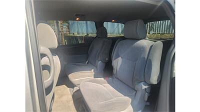 2006 Toyota Sienna LE 7 Passenger AWD  AWD - Photo 7 - Elmhurst, NY 11373