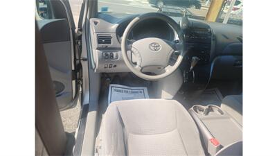 2006 Toyota Sienna LE 7 Passenger AWD  AWD - Photo 8 - Elmhurst, NY 11373
