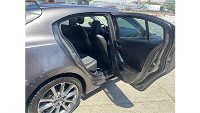 2018 Mazda Mazda3 Grand Touring - Photo 19 - Elmhurst, NY 11373