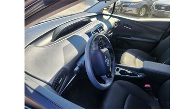 2019 Toyota Prius L Eco   - Photo 14 - Elmhurst, NY 11373
