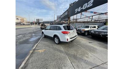 2013 Subaru Outback 2.5i Premium   - Photo 5 - Elmhurst, NY 11373