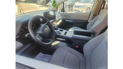 2022 Toyota Sienna LE 8-Passenger   - Photo 9 - Elmhurst, NY 11373
