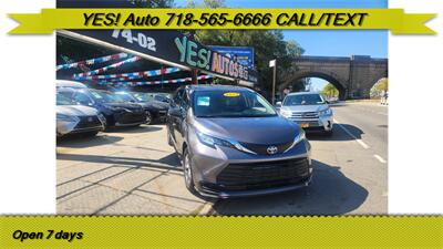 2022 Toyota Sienna LE 8-Passenger   - Photo 1 - Elmhurst, NY 11373