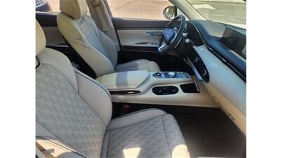 2023 Genesis GV70 3.5T Sport AWD - Photo 4 - Elmhurst, NY 11373