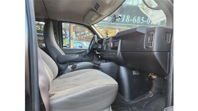 2010 GMC Savana LT 3500 - Photo 18 - Elmhurst, NY 11373