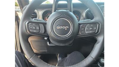 2023 Jeep Gladiator Sport   - Photo 22 - Elmhurst, NY 11373