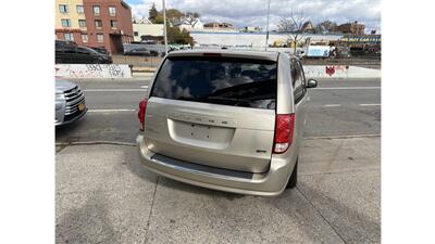 2016 Dodge Grand Caravan American Value Package   - Photo 5 - Elmhurst, NY 11373