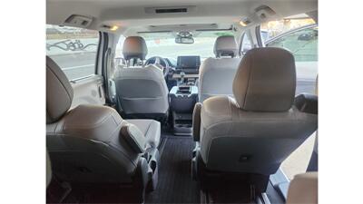 2023 Toyota Sienna XLE 7-Passenger   - Photo 10 - Elmhurst, NY 11373
